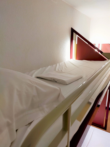 Bedroom 3, Hotel Thania, Hérault