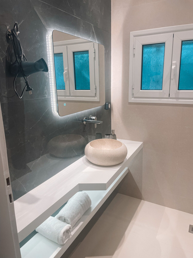 Bathroom 3, Hector Villa Airport, Attica