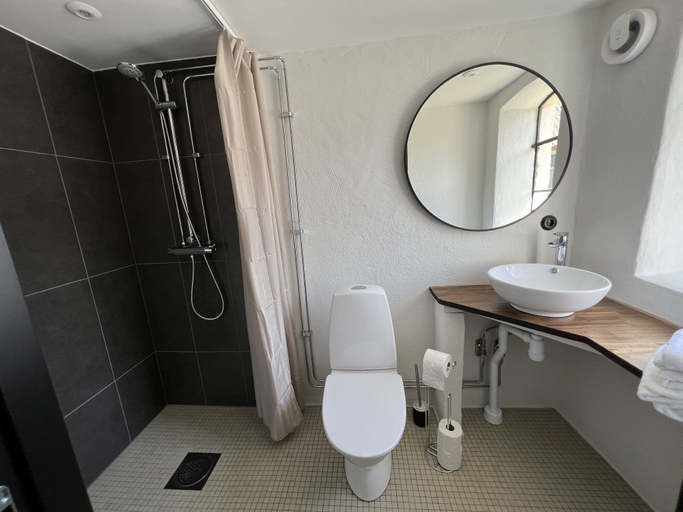 Bathroom 3, Backadal Gård B&B, Ystad
