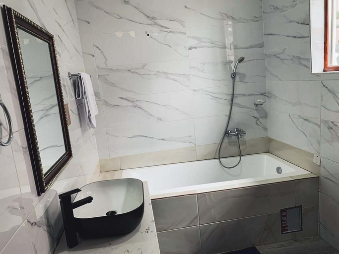 Bathroom 2, Techiman, Techiman
