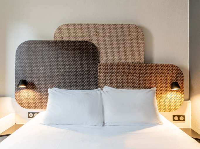 Bedroom 3, B&B HOTEL Rouen Centre Rive Droite, Seine-Maritime