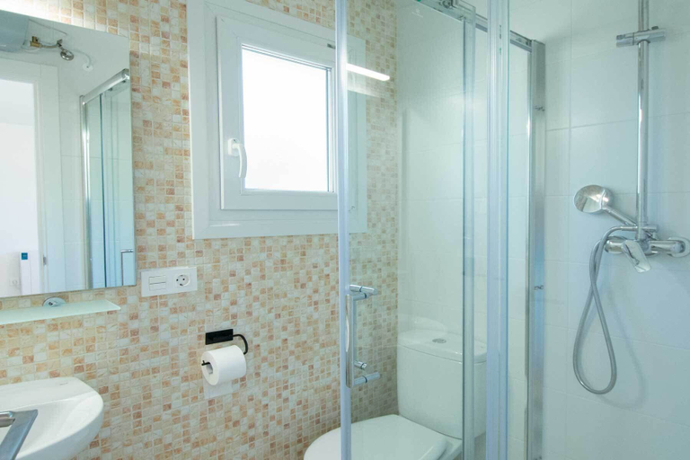 Bathroom 3, Camping Urbión, Soria