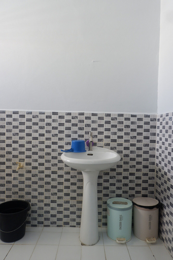 Bathroom 4, Magsaysay Hillside Resort powered by Cocotel, Magsaysay