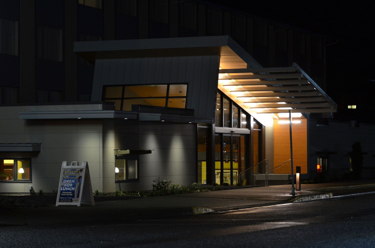 Exterior & Views 2, Pacific Inn, Skeena-Queen Charlotte