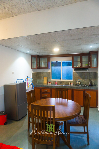 Others 5, Hanthana Home, Pathahewaheta