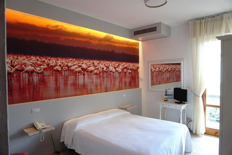 Bedroom 4, Hotel Atlantico, Livorno