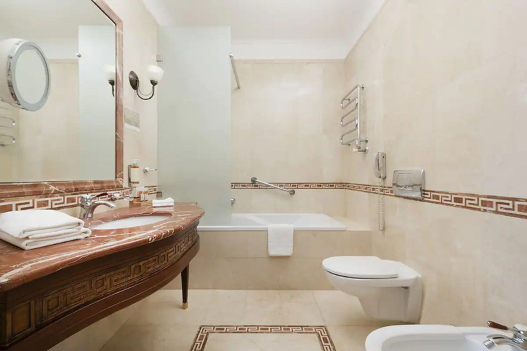 Bathroom 4, IBB Hotel Grand Hotel Lublin, Lublin City