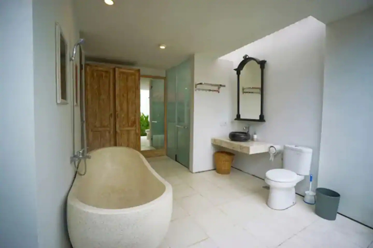 Bathroom 4, Miko Villa 3, Gianyar
