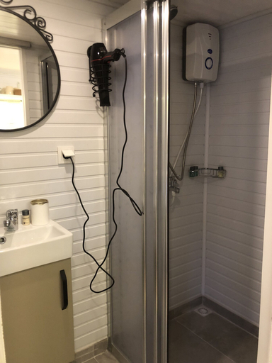 Bathroom 4, Lemon Tiny House, Kemer