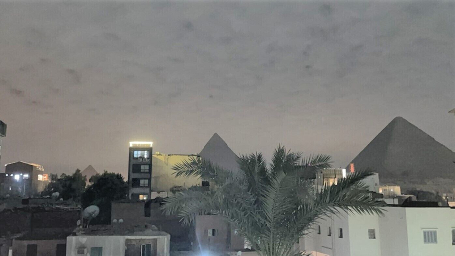 Others 5, Phoenix pyramids view, Al-Ahram