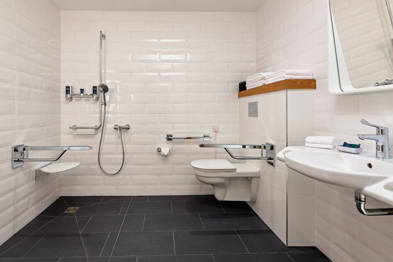 Bathroom 4, Four Points by Sheraton Warsaw Mokotow, Warsaw
