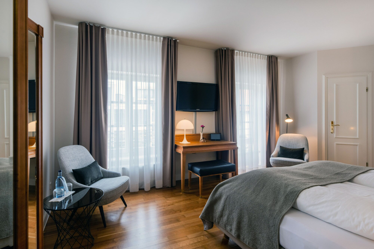 Bedroom 3, Romantik Hotel Kleber Post, Sigmaringen