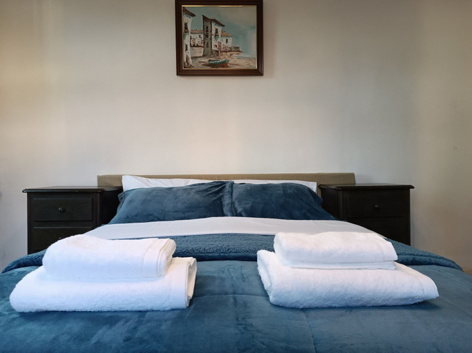Bedroom 2, Donna Nega Guest House, Caminha