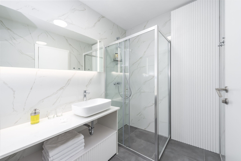 Bathroom 4, City Residences, Dubrovnik