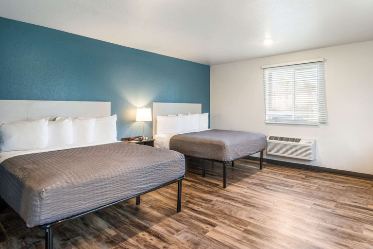 Bedroom 3, WoodSpring Suites Bradenton, Manatee