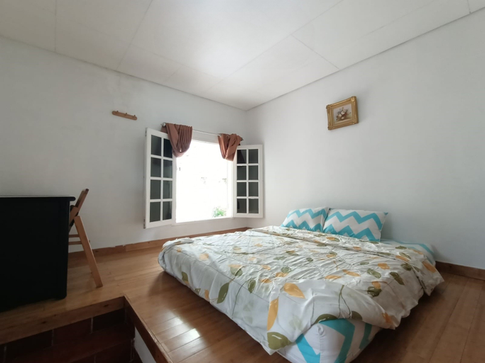 Bedroom 2, Villa Ciloto 411 by Puncak Go Villas, Bogor