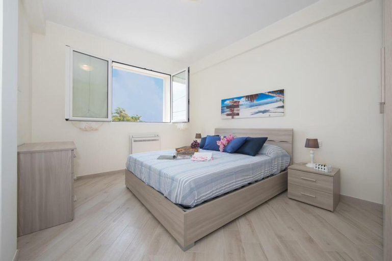 Bedroom 5, Serena 1, Savona