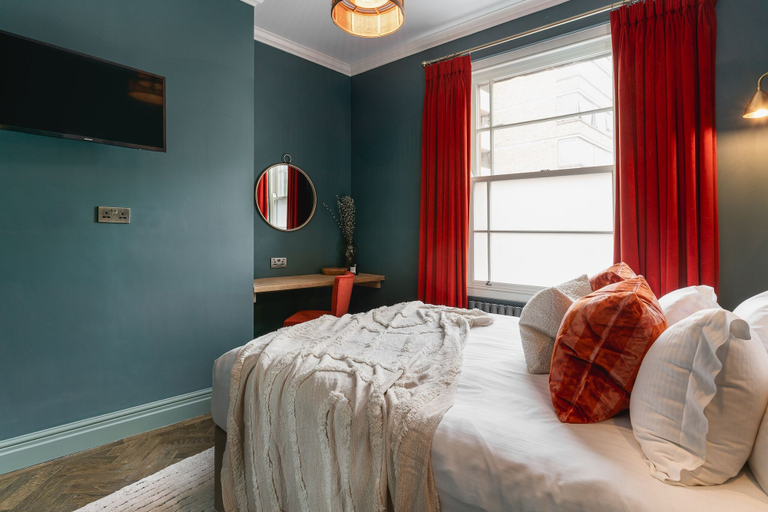 Bedroom 2, YourApartment Cotham Arms, Bristol