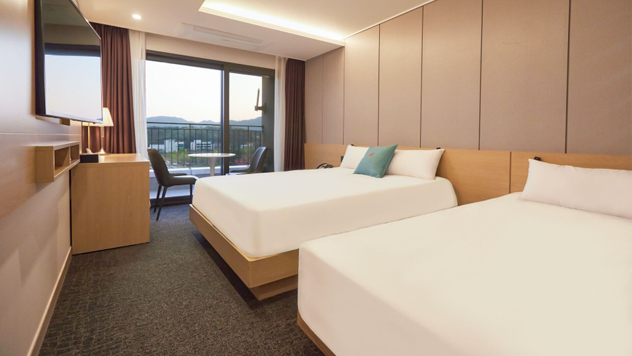 Bedroom 3, Chuncheon Eston Hotel, Chuncheon
