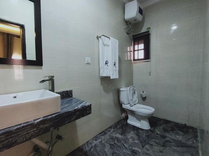 Bathroom 3, Imperial Boni Hotels and Resorts, Akure North