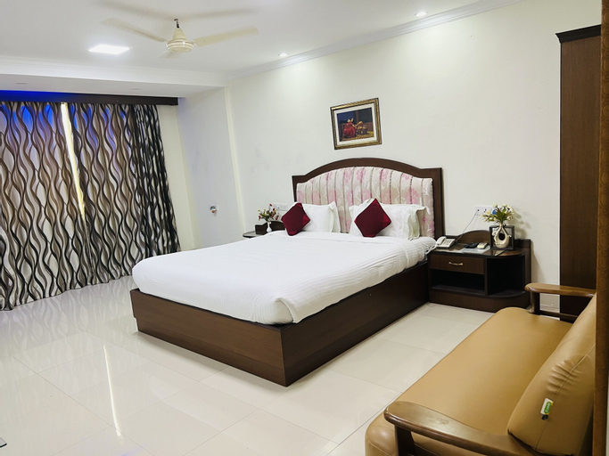 Bedroom 12