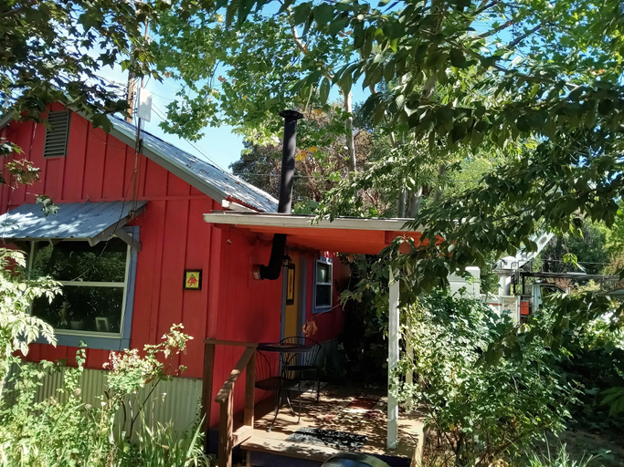 Exterior & Views 2, Bigfoot RV & Cabins Park, Siskiyou