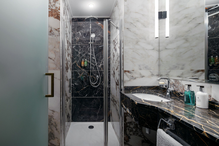 Bathroom 5, Allure Hotel & Residence Prague, Praha 1