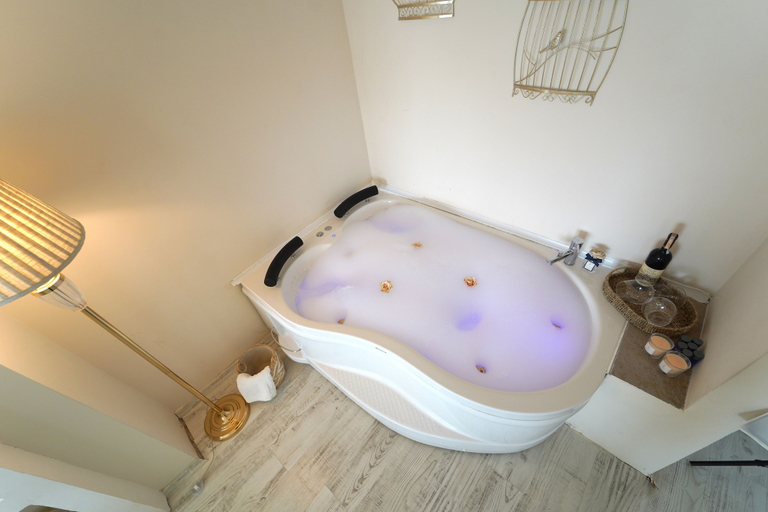 Bathroom 5, Cunda House Kucuk Otel, Ayvalık
