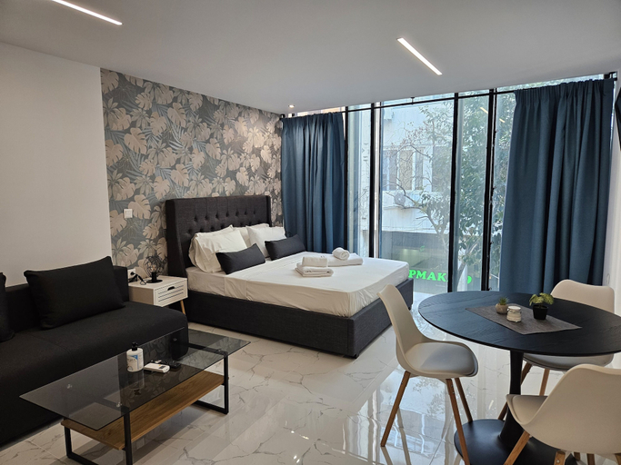 Others 3, Nikis 20 Suites, Attica