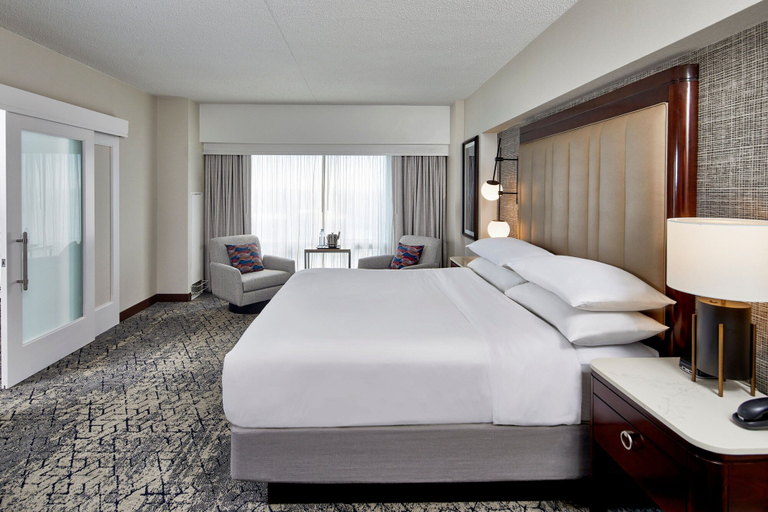 Bedroom 3, Sheraton Indianapolis Hotel at Keystone Crossing, Indianapolis