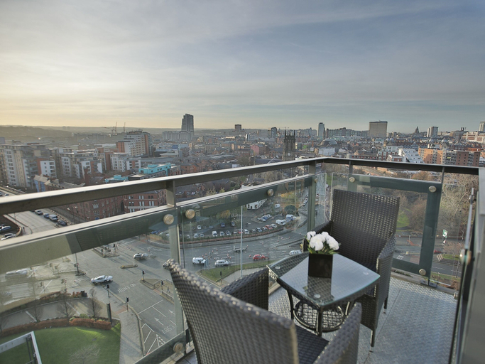 Others 5, Central Leeds Penthouse, Leeds