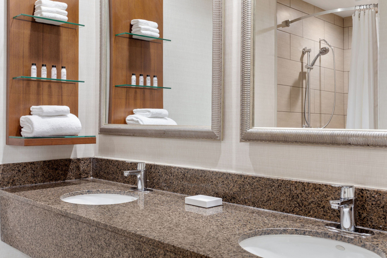 Bathroom 3, Delta Hotels by Marriott Bristol, Bristol