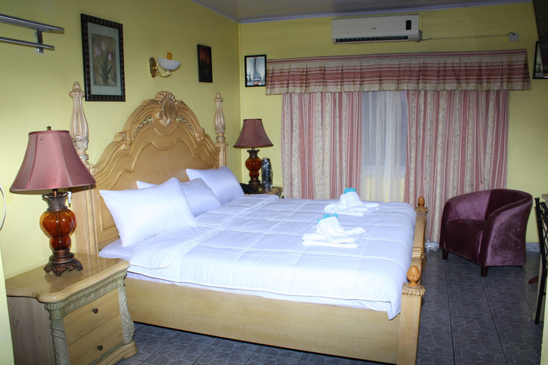 Bedroom 3, Quality Inn Suites, Guyana, City of Georgetown