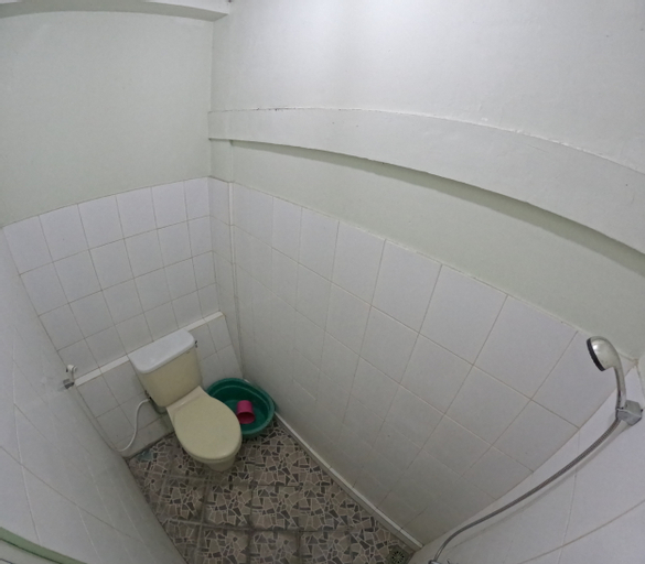 Bathroom 9
