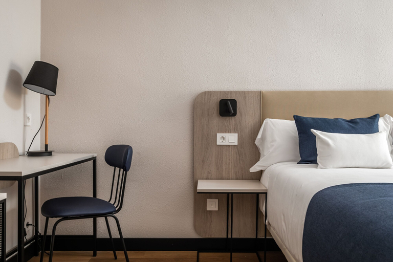 Bedroom 3, Hotel Don Jaime 54, Zaragoza