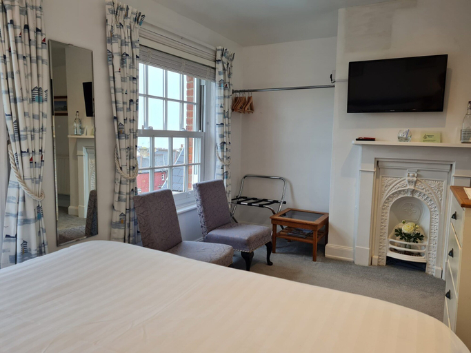 Bedroom 2, Endeavour House, Isle of Wight