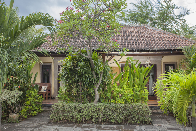 Exterior & Views 2, Taruna Homestay, Buleleng