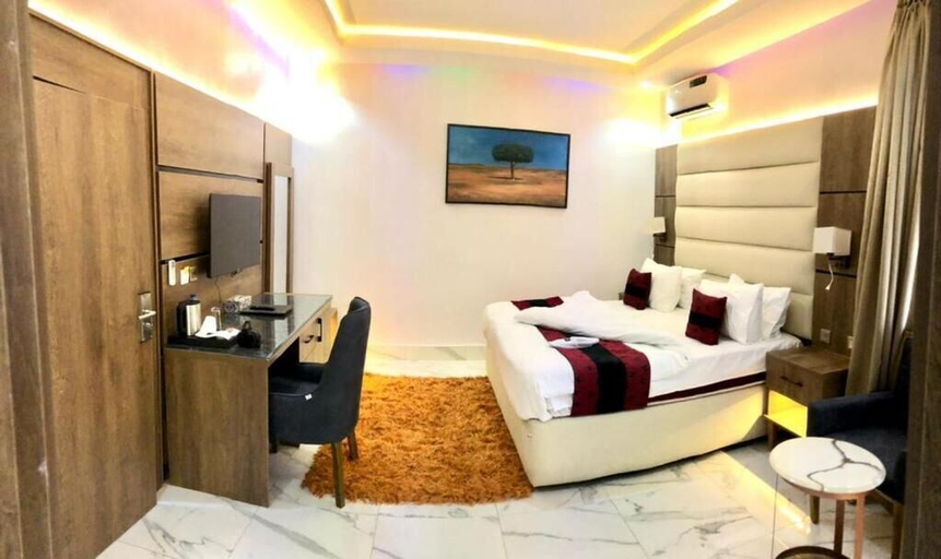 Bedroom 2, Hotel by Luxury L'auberge, Jos North