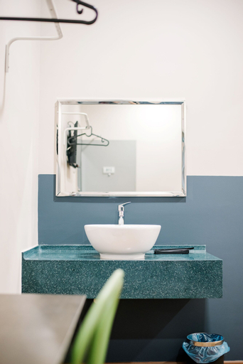 Bathroom 12