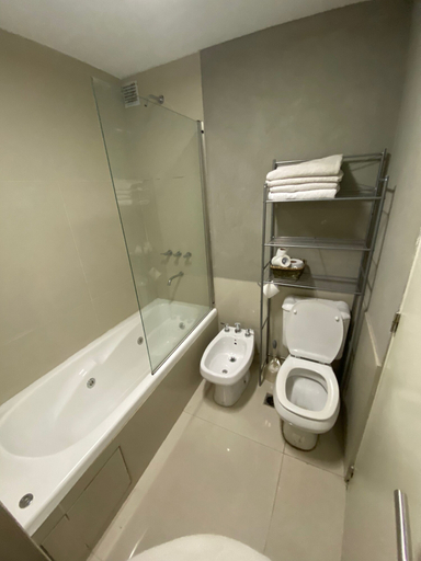 Bathroom 3, Deaf Twins 2B Botanico Super Calido, Distrito Federal