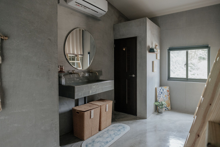 Bathroom 4, Slack BnB - Hostel, Pingtung