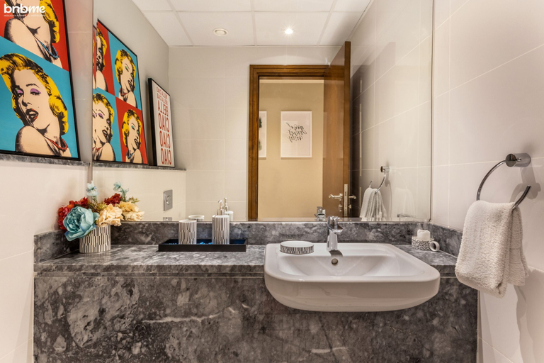 Bathroom, Amna Tower, Dubai