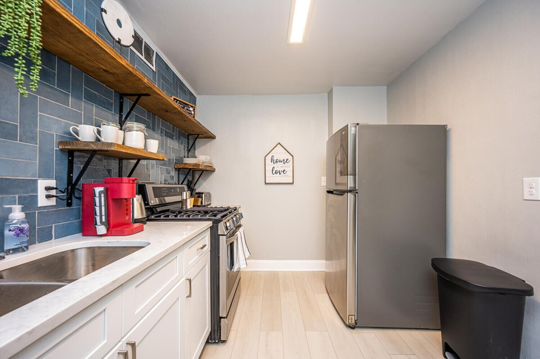 Others 5, ATL downtown 2BR King Bed FREE parking, Atlanta