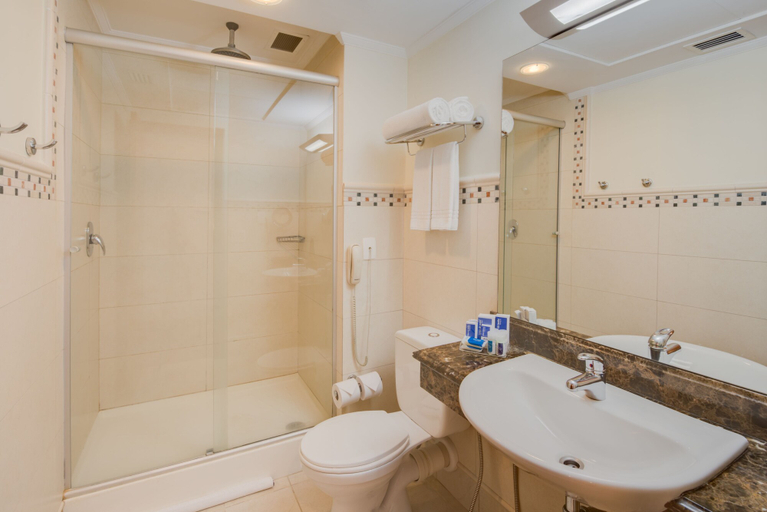 Bathroom 4, Blue Tree Towers Caxias do Sul, Caxias do Sul