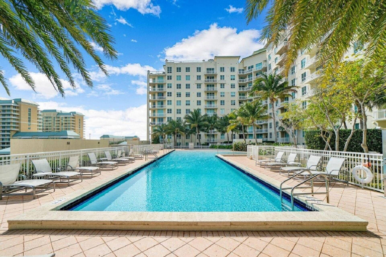 Casa Costa 308s Studio, Pools, Jacuzzi, Beach, Shops & Dog Friendly, Palm Beach