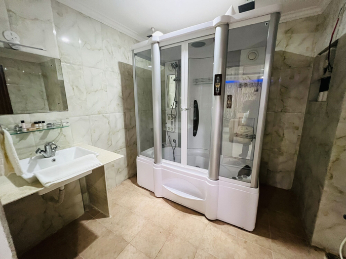 Bathroom 5, Bodhgaya Regency Hotel, Gaya