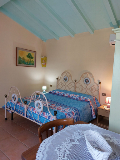 Bedroom 3, Agriturismo Agrisole, Olbia-Tempio