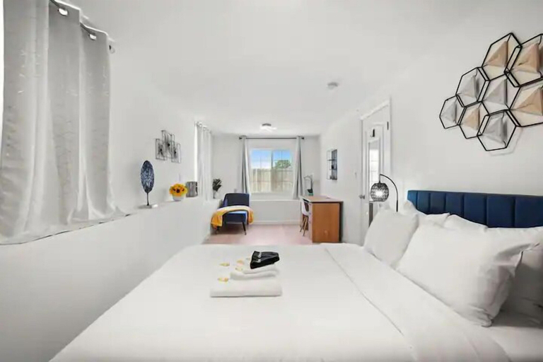 Bedroom 3, Maddux Homes near Westlake, San Mateo