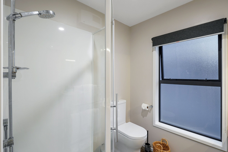 Bathroom 4, Restful Country Getaway Nr Trust Arena, Waitakere