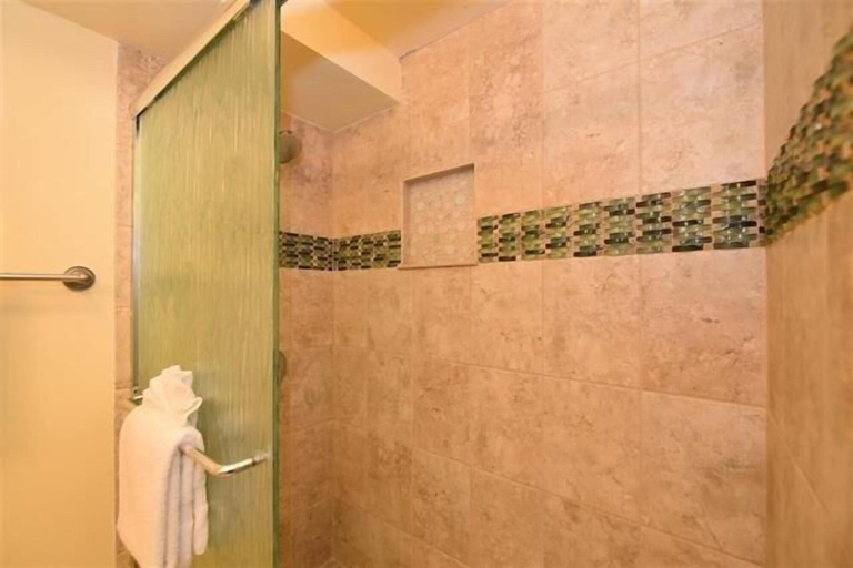 Bathroom 4, Kaleialoha 209 1 Bedroom Condo by RedAwning, Maui